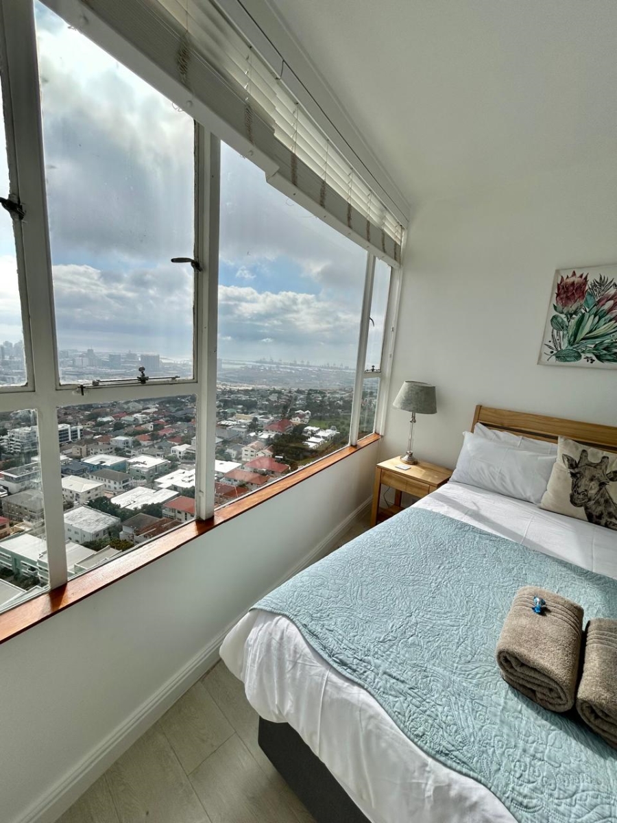 2 Bedroom Property for Sale in Vredehoek Western Cape